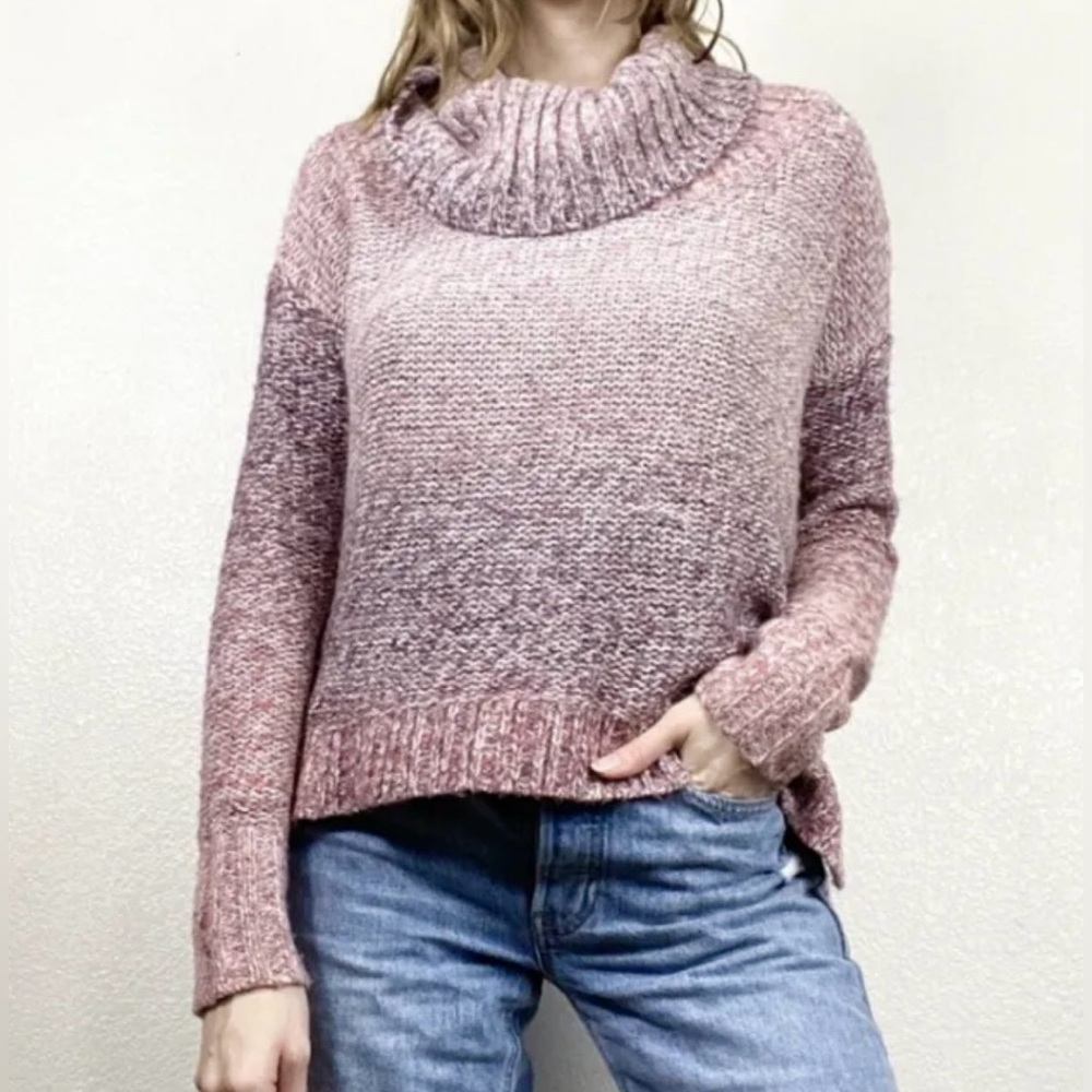 AMERICAN‎ EAGLE OUTFITTERS Wine red heather cowl neck sweater size S.
